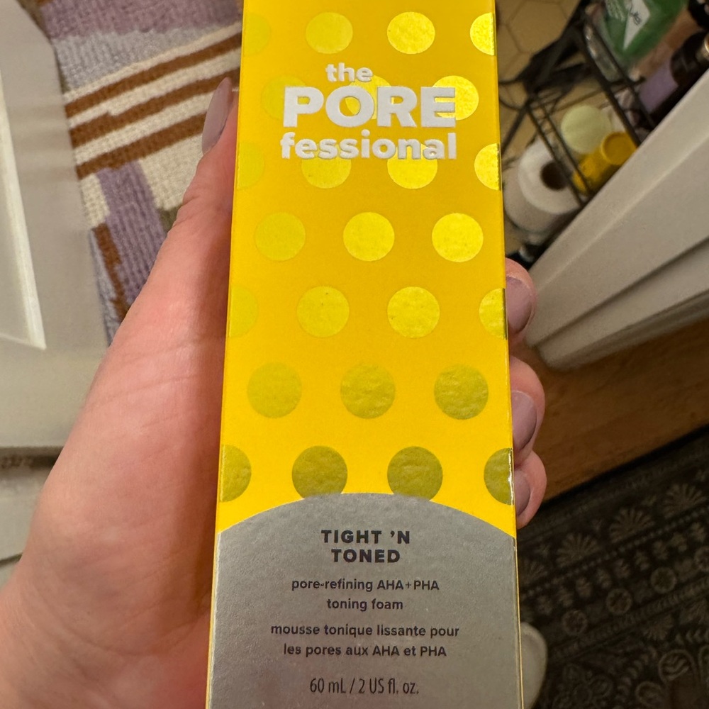UNOPENED POREfessional Tight ‘N Toned Pore Refining AHA + PHA Toning Foam
